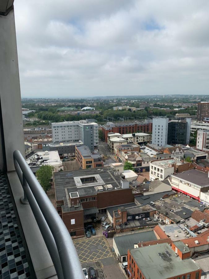 Luxury Panoramic Balcony Swindon Central Exteriör bild